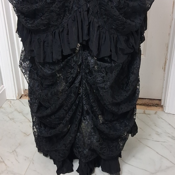 Spirit Black Lace Ruffle High-Low Skirt - Picture 8 of 9